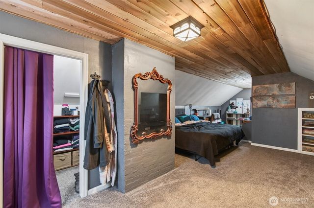 1210 8th Avenue, Longview, WA 98632