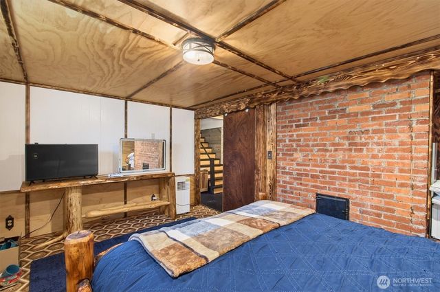 1210 8th Avenue, Longview, WA 98632