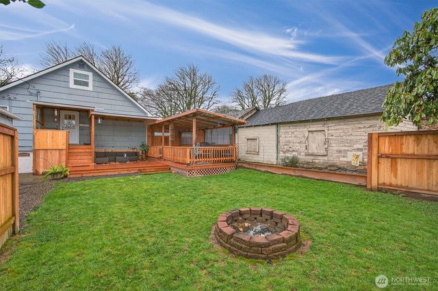 1210 8th Avenue, Longview, WA 98632