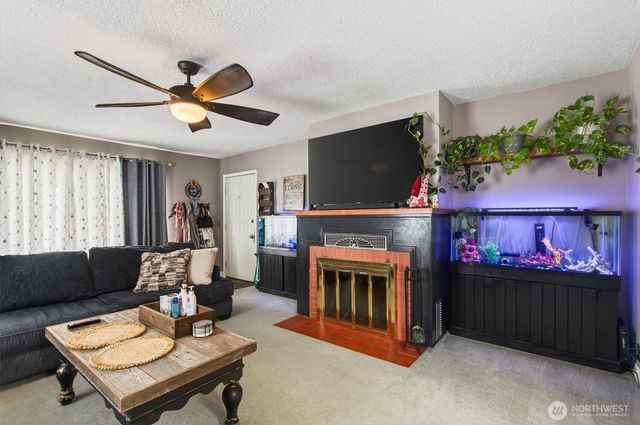 1210 8th Avenue, Longview, WA 98632