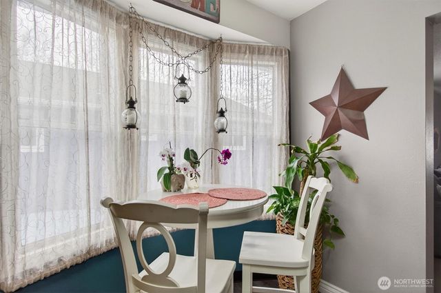 1210 8th Avenue, Longview, WA 98632