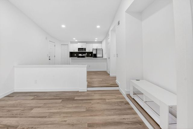 1825 Palm Cove Boulevard 7-307, Delray Beach, FL 33445