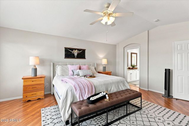 692 W HONEYSUCKLE Drive, Chandler, AZ 85248
