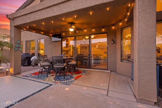 692 W HONEYSUCKLE Drive, Chandler, AZ 85248