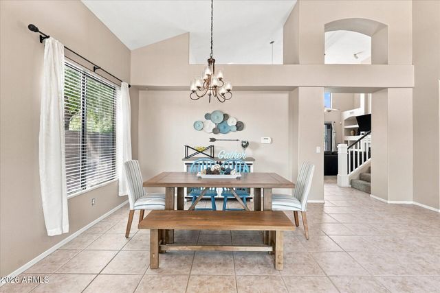 692 W HONEYSUCKLE Drive, Chandler, AZ 85248