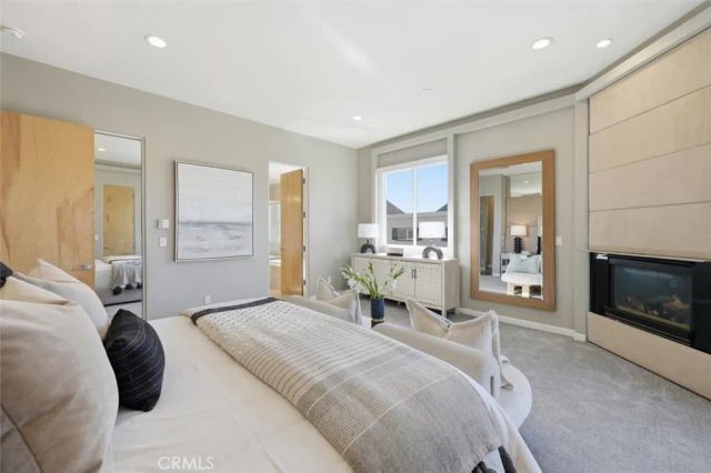 2406 Ocean Drive, Manhattan Beach, CA 90266