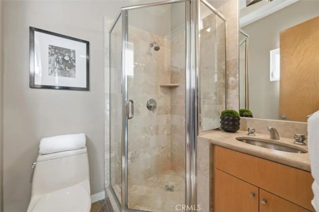 2406 Ocean Drive, Manhattan Beach, CA 90266