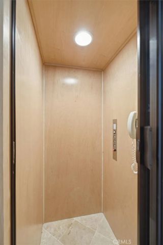 2406 Ocean Drive, Manhattan Beach, CA 90266