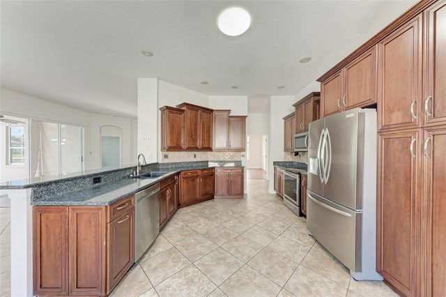 217 39TH STREET NE, Bradenton, FL 34208