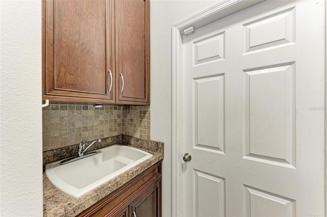 217 39TH STREET NE, Bradenton, FL 34208