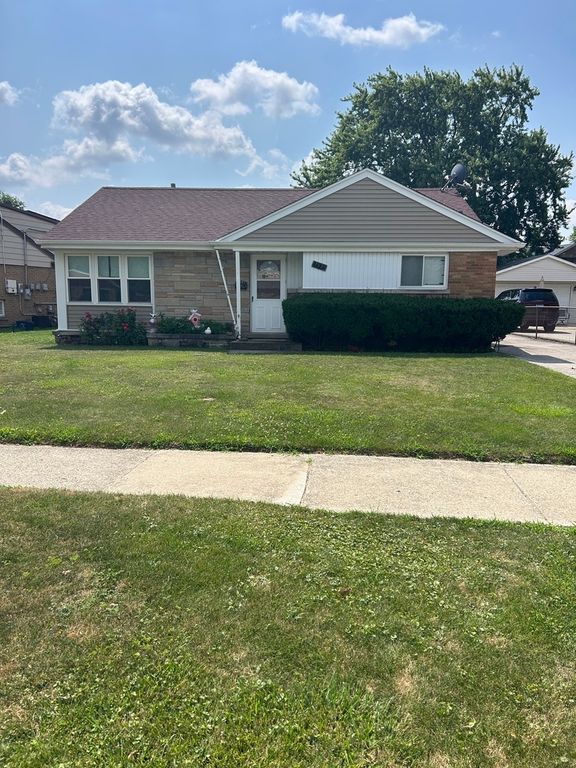 7521 Arcadia Street, Morton Grove, IL 60053