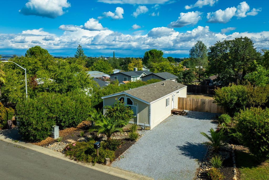 1131 Redwood Boulevard, Redding, CA 96003