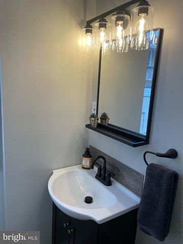 2301 W MOSHER ST, Baltimore, MD 21216