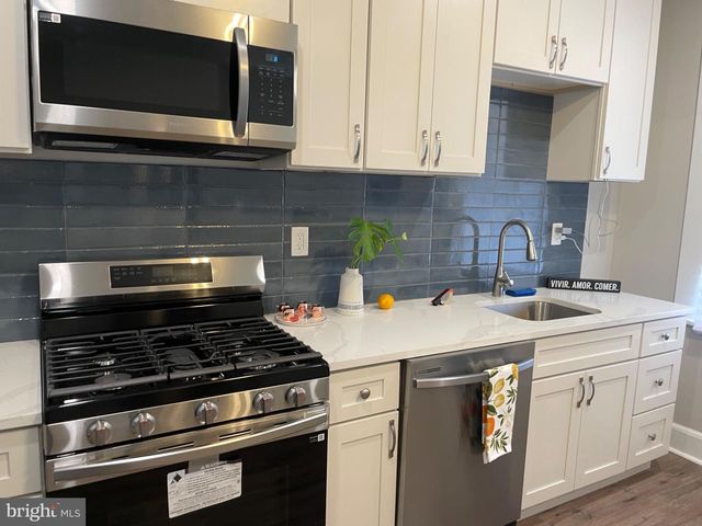 2301 W MOSHER ST, Baltimore, MD 21216