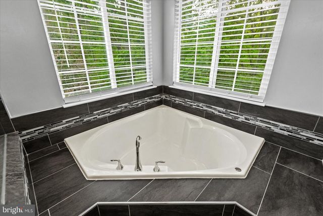 59 TWIN HILL LN, Stafford, VA 22554