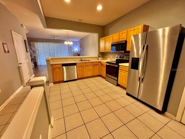 26618 CASTLEVIEW WAY, Wesley Chapel, FL 33544