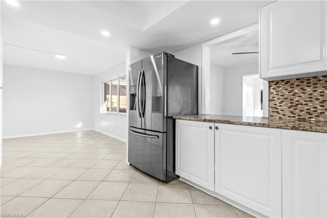 5597 Trellis LN, Fort Myers, FL 33919