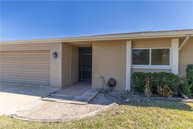 5597 Trellis LN, Fort Myers, FL 33919