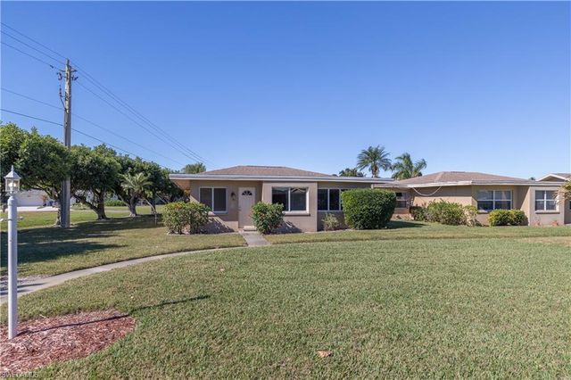 5597 Trellis LN, Fort Myers, FL 33919