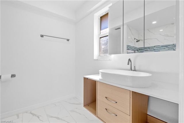 5597 Trellis LN, Fort Myers, FL 33919