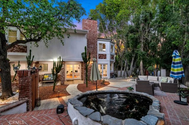 5025 Delita, Woodland Hills, CA 91364