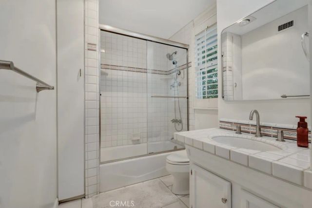 5025 Delita, Woodland Hills, CA 91364