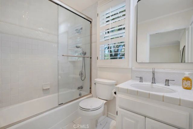 5025 Delita, Woodland Hills, CA 91364