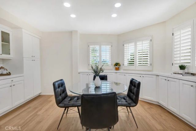 5025 Delita, Woodland Hills, CA 91364