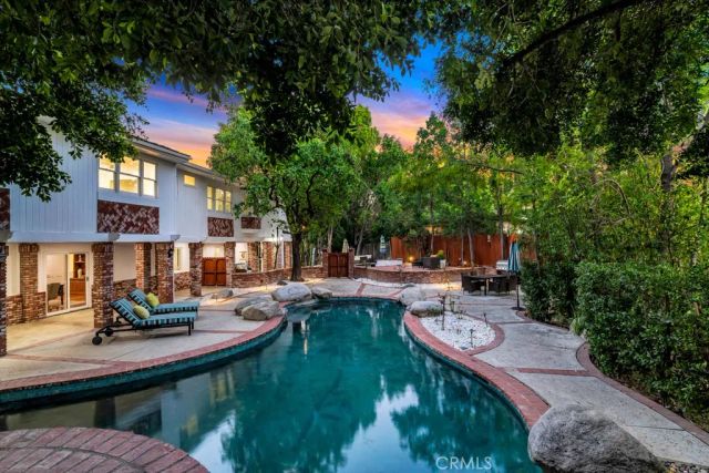 5025 Delita, Woodland Hills, CA 91364