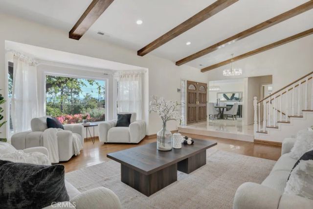 5025 Delita, Woodland Hills, CA 91364