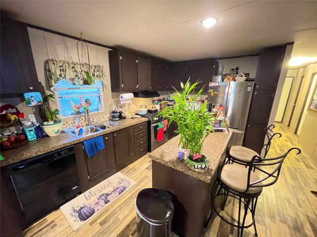 23719 Saxon Way, Hockley, TX 77447