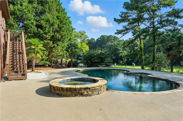 3925 Greenside Court, Dacula, GA 30019