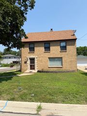 602 River Lane, Loves Park, IL 61111
