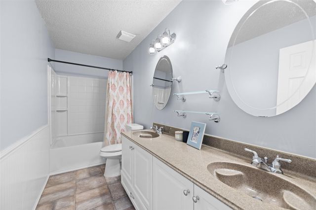 16003 Sugar Ridge Drive, Houston, TX 77095