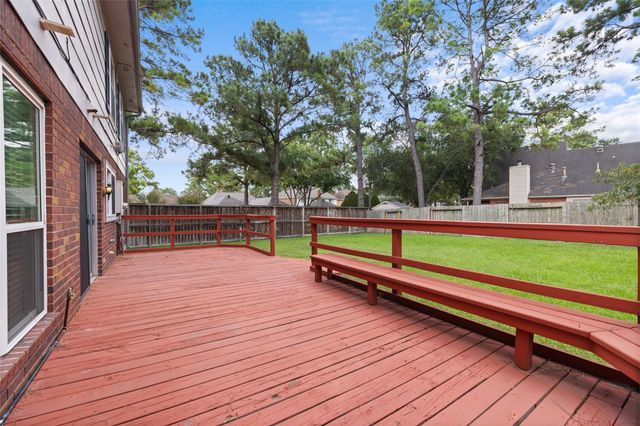 16003 Sugar Ridge Drive, Houston, TX 77095