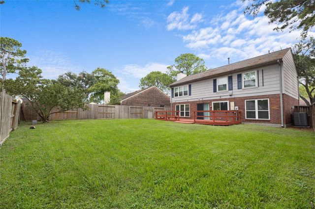 16003 Sugar Ridge Drive, Houston, TX 77095