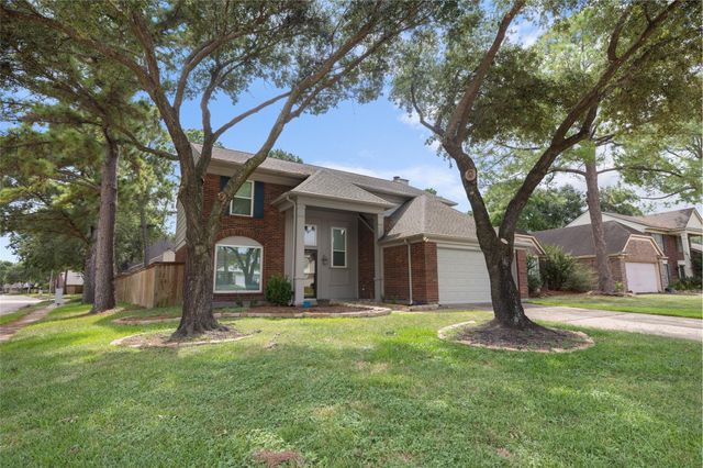 16003 Sugar Ridge Drive, Houston, TX 77095