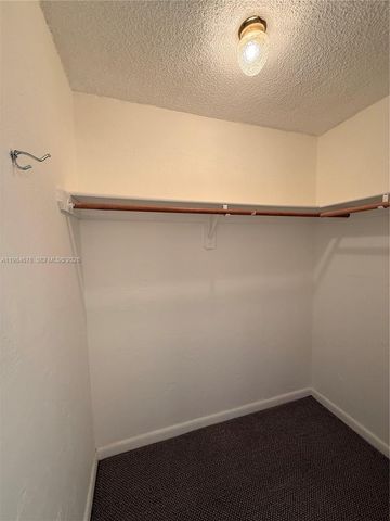 3860 NE 170th St 304, North Miami Beach, FL 33160