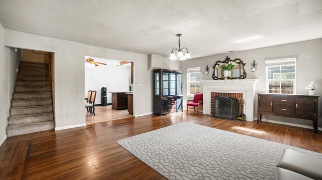 1629 W Poplar St, Stockton, CA 95203