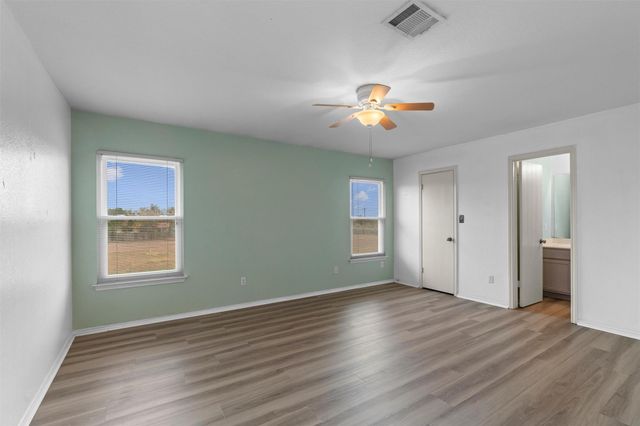 130 Siebert DR, Kyle, TX 78640