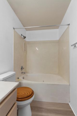 130 Siebert DR, Kyle, TX 78640