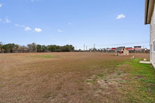 130 Siebert DR, Kyle, TX 78640