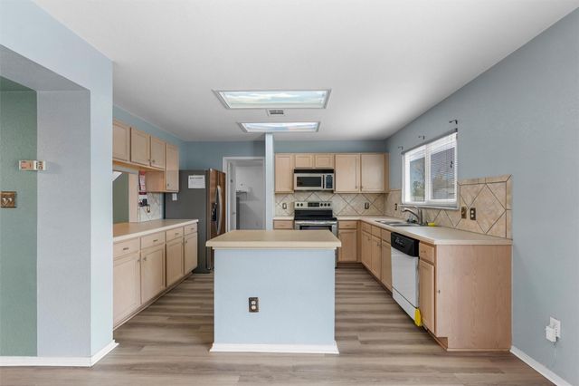 130 Siebert DR, Kyle, TX 78640