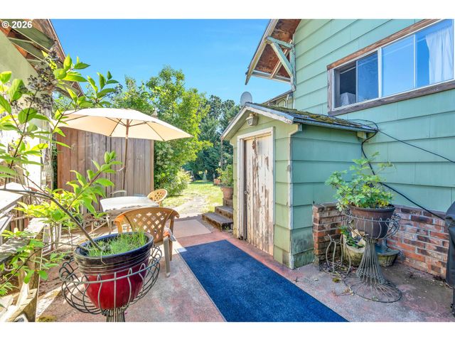 10510 Se HAROLD St, Portland, OR 97266