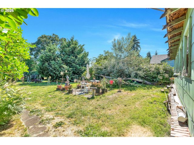 10510 Se HAROLD St, Portland, OR 97266