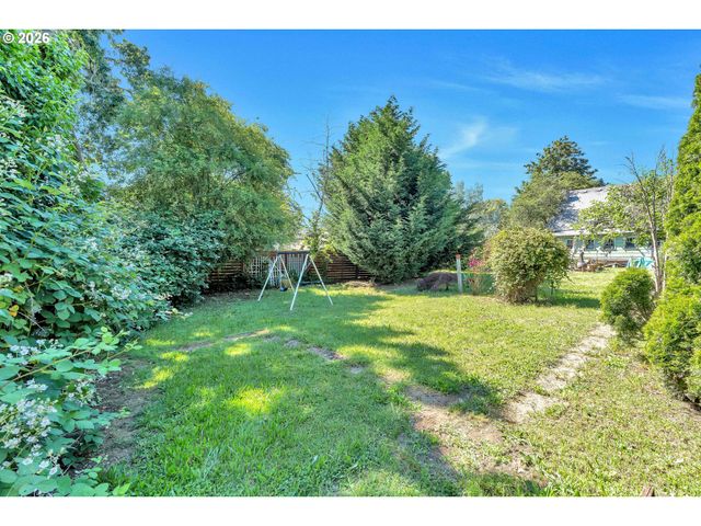 10510 Se HAROLD St, Portland, OR 97266