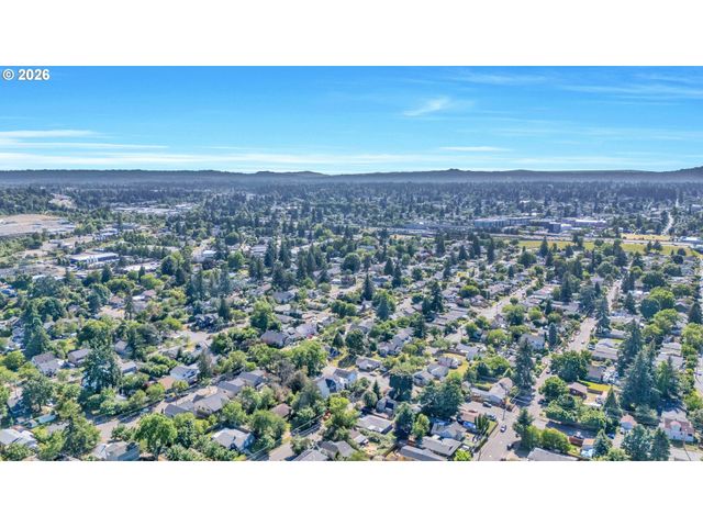 10510 Se HAROLD St, Portland, OR 97266