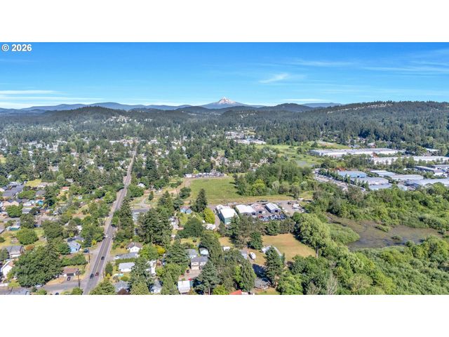 10510 Se HAROLD St, Portland, OR 97266