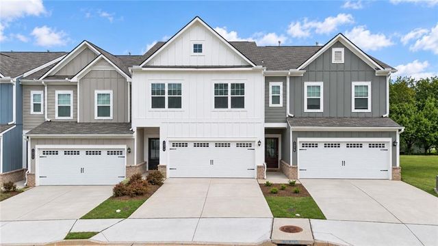 1074 Chastain Drive, Sugar Hill, GA 30518