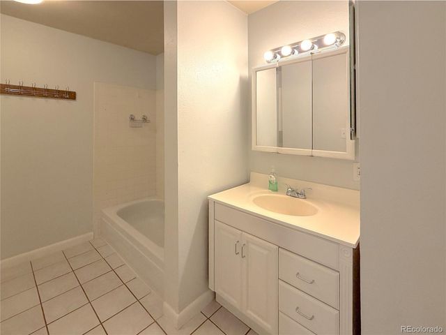10211 Ura Lane 3-303, Thornton, CO 80260